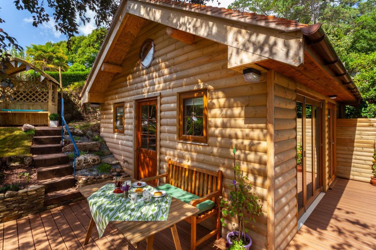 Porthole Log Cabin Майнхед Экстерьер фото