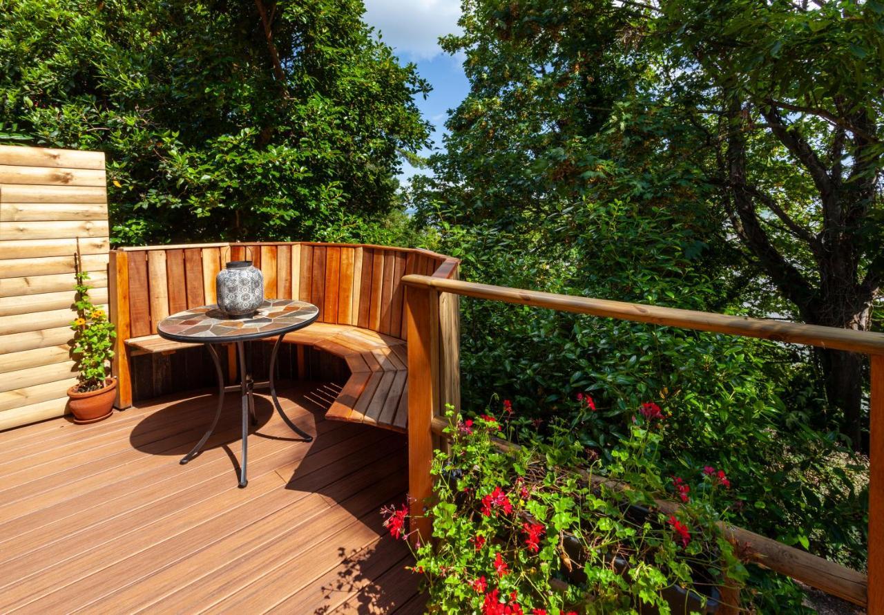 Porthole Log Cabin Майнхед Экстерьер фото
