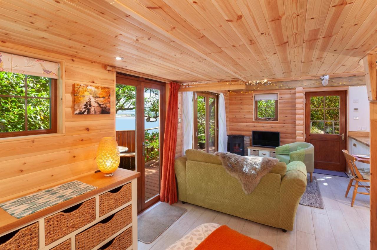 Porthole Log Cabin Майнхед Экстерьер фото